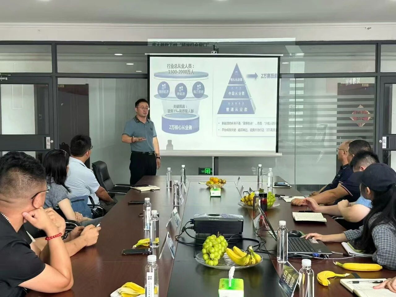 1758610479248785.jpg 1758610479248785.jpg